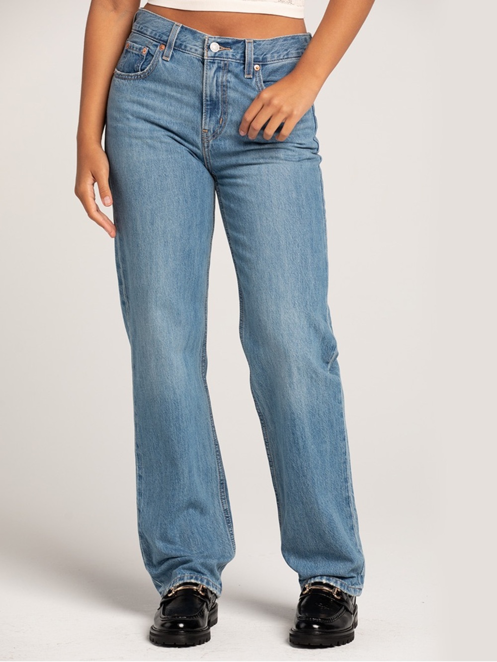 Levi's Low-Pro Straight-Leg Jeans in Medium Blue Wash